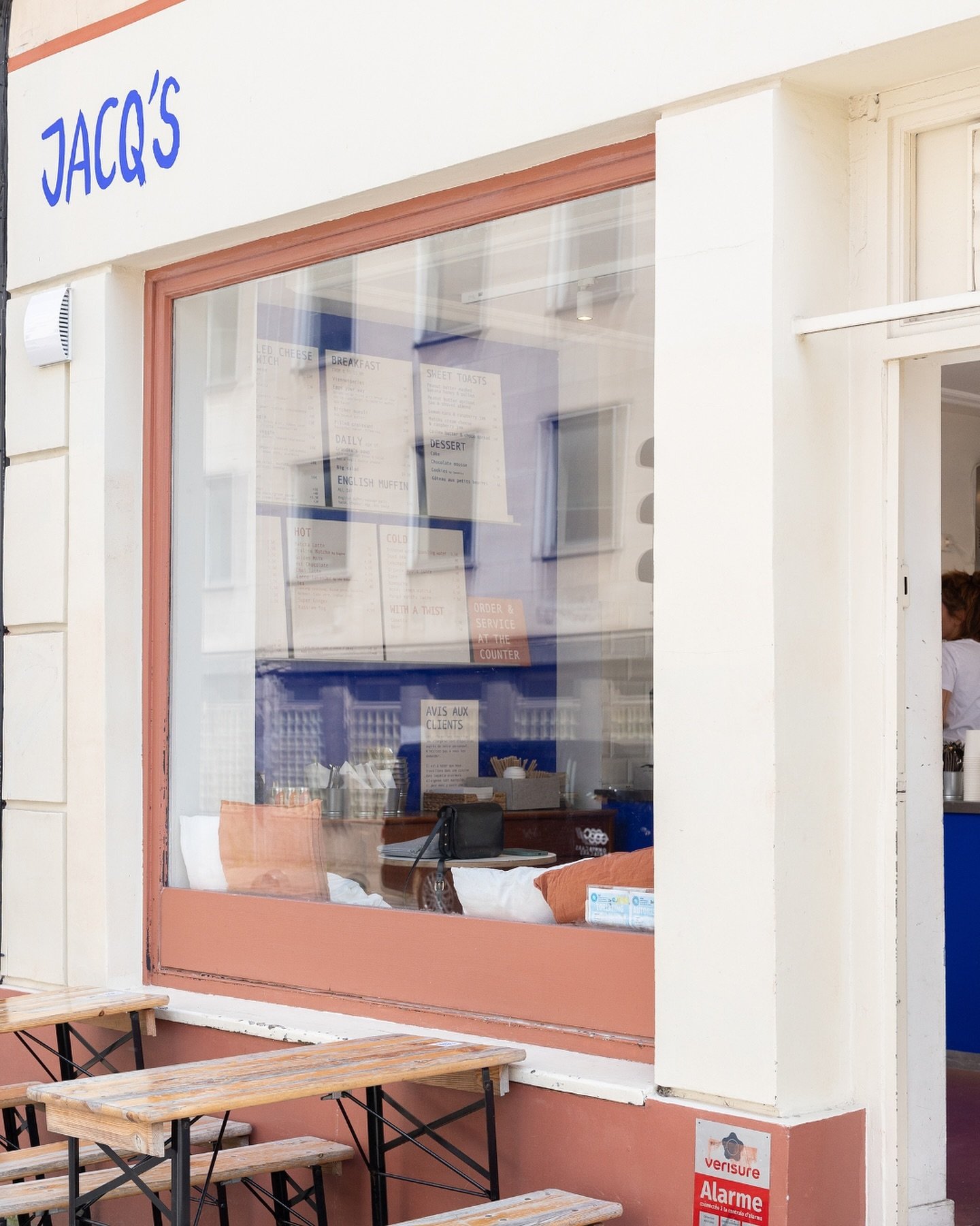 You can always count on us for comfort food, especially on a sunny terrace !
-
#comfortfood #ixellesmabelle #coffeetime #foodie #teatime #brusselsfoodie #breaksfast #comfortfood #bruxelles #bruxellesvie #cheese #cookies
